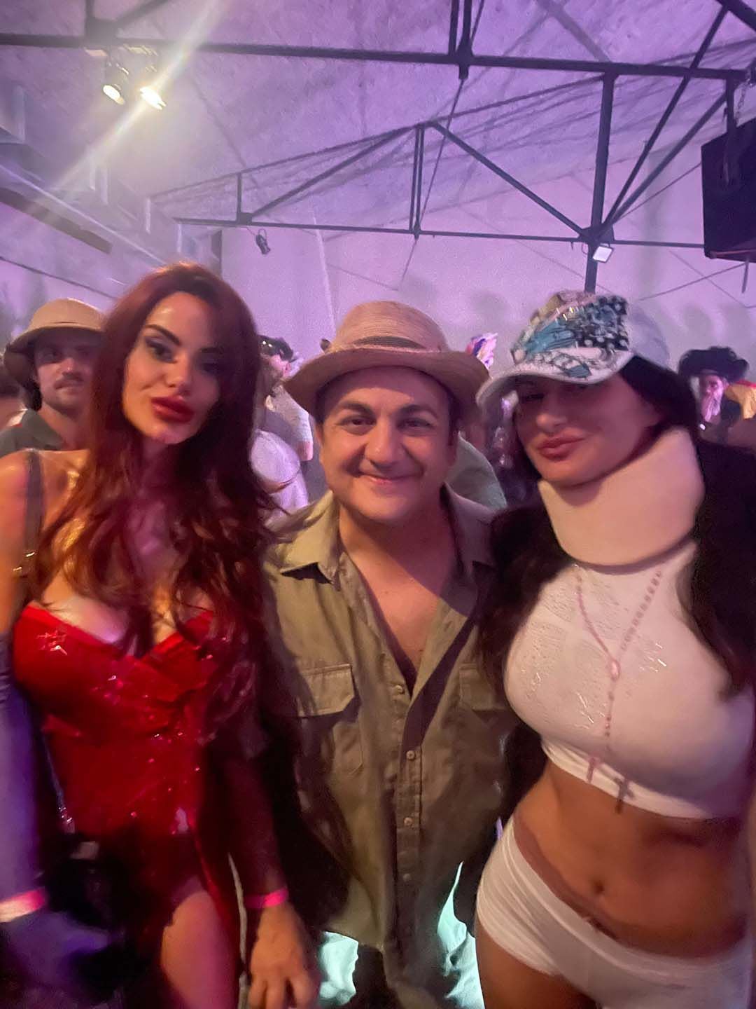 El insólito cruce entre Diego Topa y Anto Pane en la fiesta de disfraces a  la que asistieron Lali y Fito Páez – Radio Región